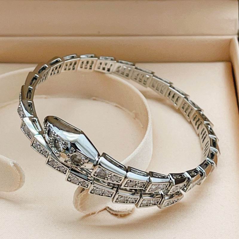 Bvlgari Bracelet 06yxs05